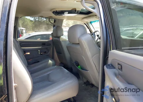 2003 GMC Yukon Xl 1500 Denali z USA, uszkodzony, nr VIN 1GKFK66U93J244234